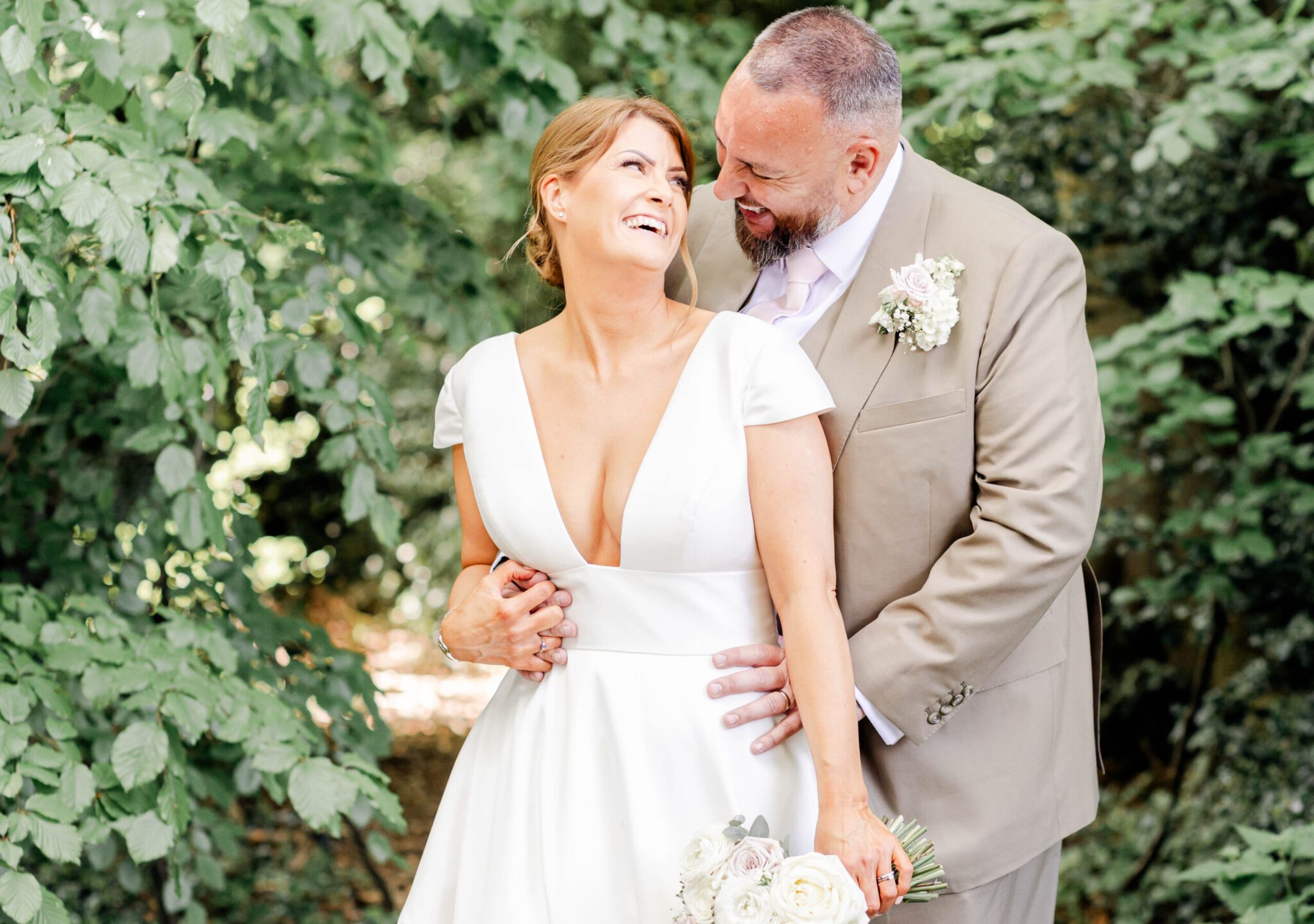 bride and groom ridgeway barns